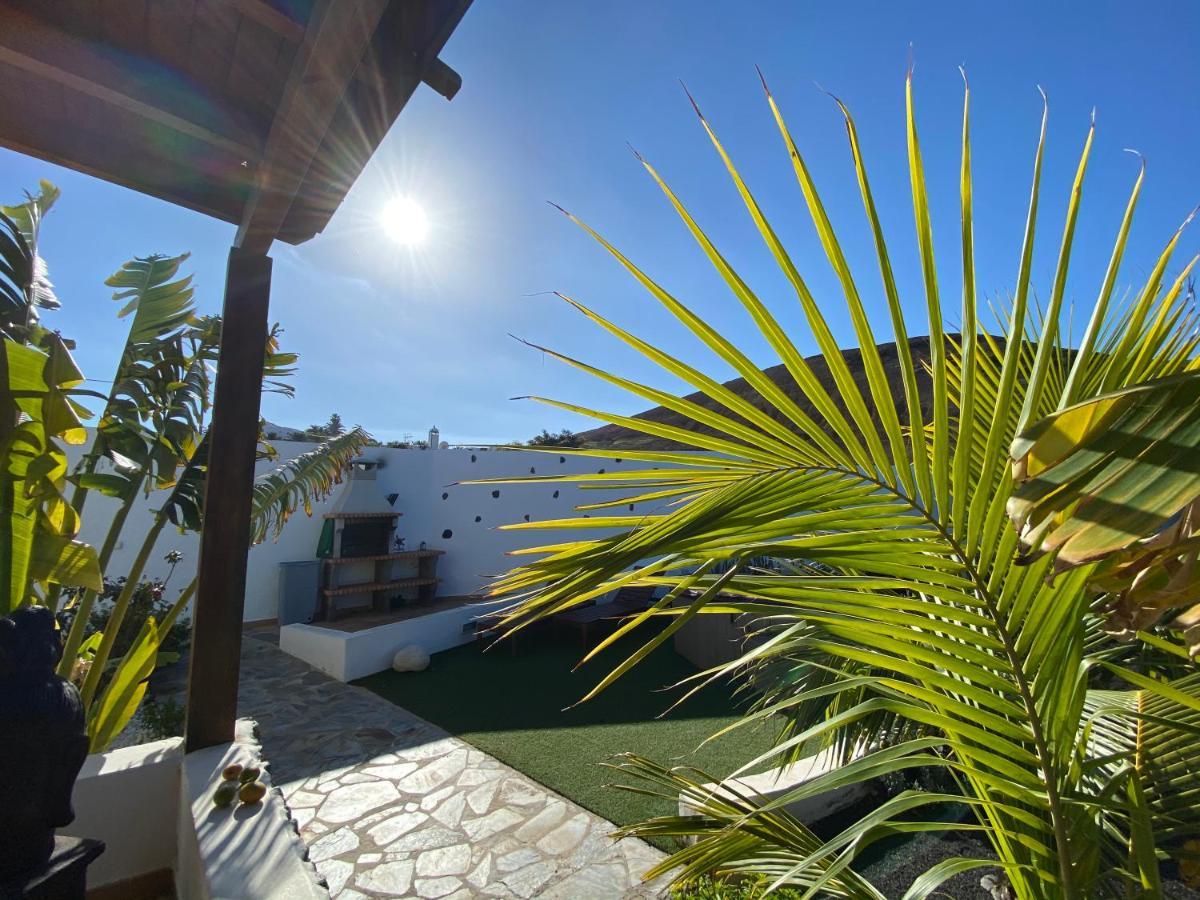 Finca La Costa Tinajo Eksteriør billede
