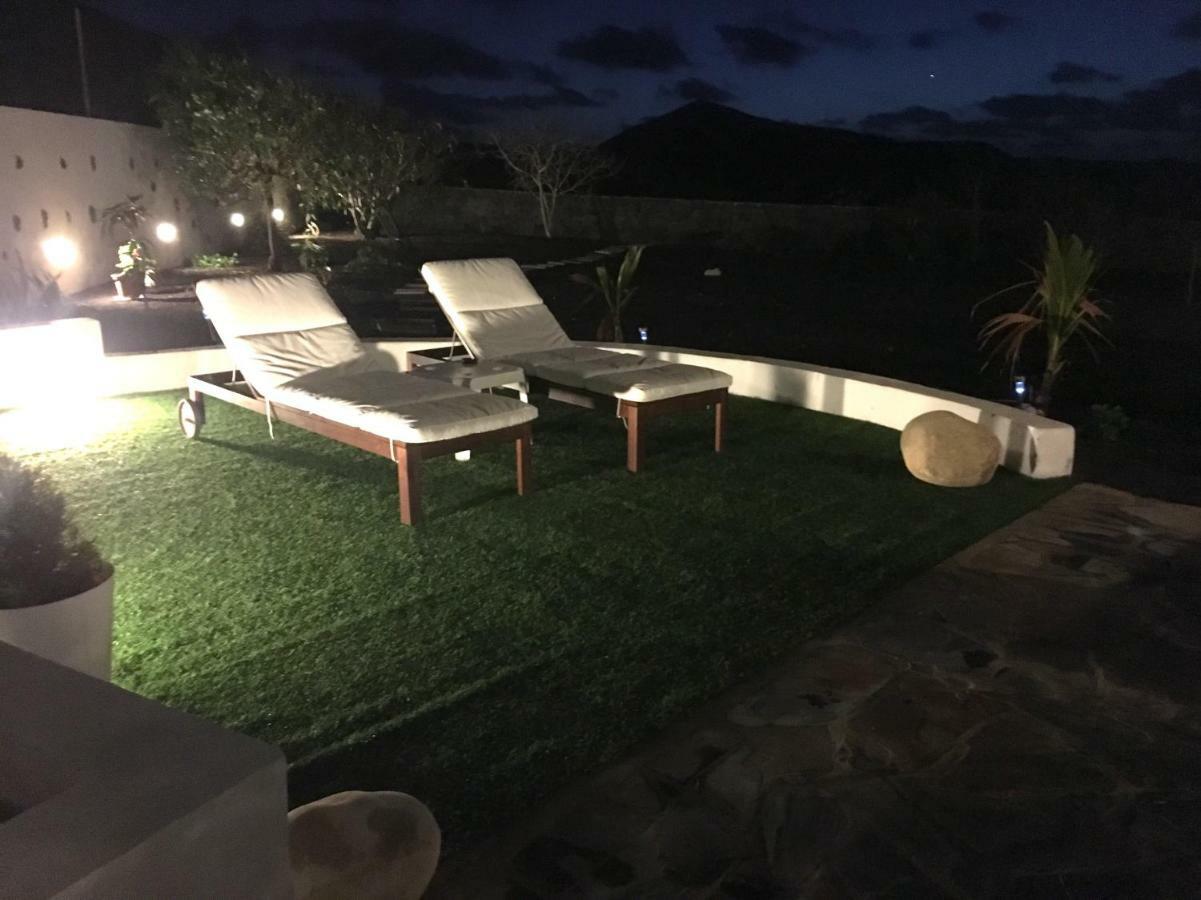 Finca La Costa Tinajo Eksteriør billede