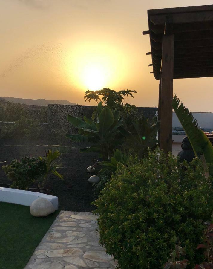Finca La Costa Tinajo Eksteriør billede